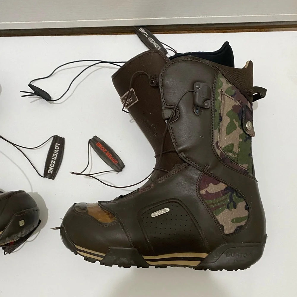 Burton Snowboard Boots, 10 - Picture 3 of 11